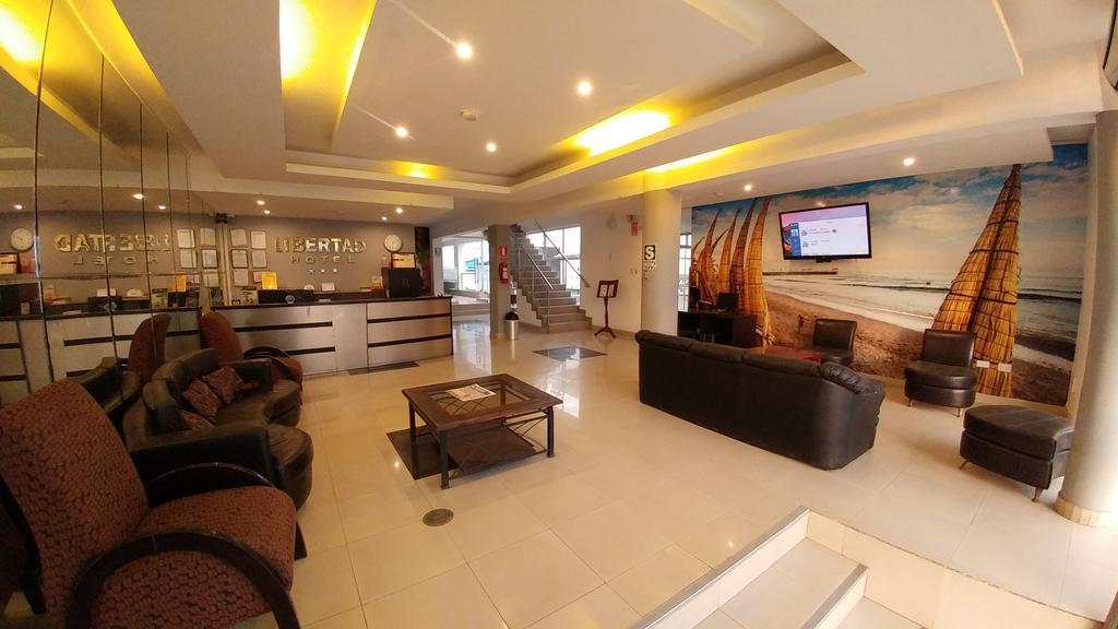 Libertad Hotel Trujillo Luaran gambar