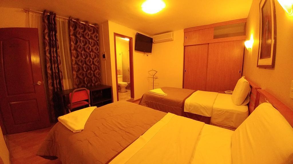 Libertad Hotel Trujillo Luaran gambar