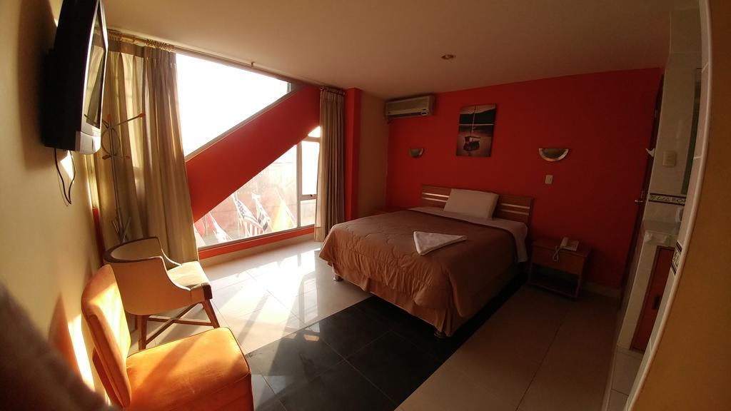 Libertad Hotel Trujillo Luaran gambar
