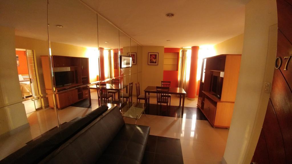 Libertad Hotel Trujillo Luaran gambar