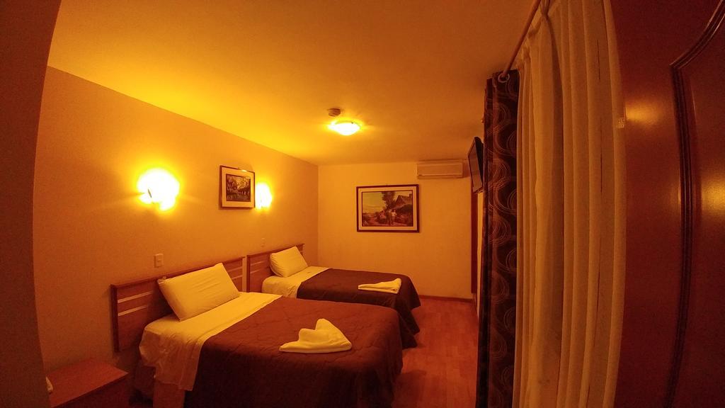 Libertad Hotel Trujillo Luaran gambar