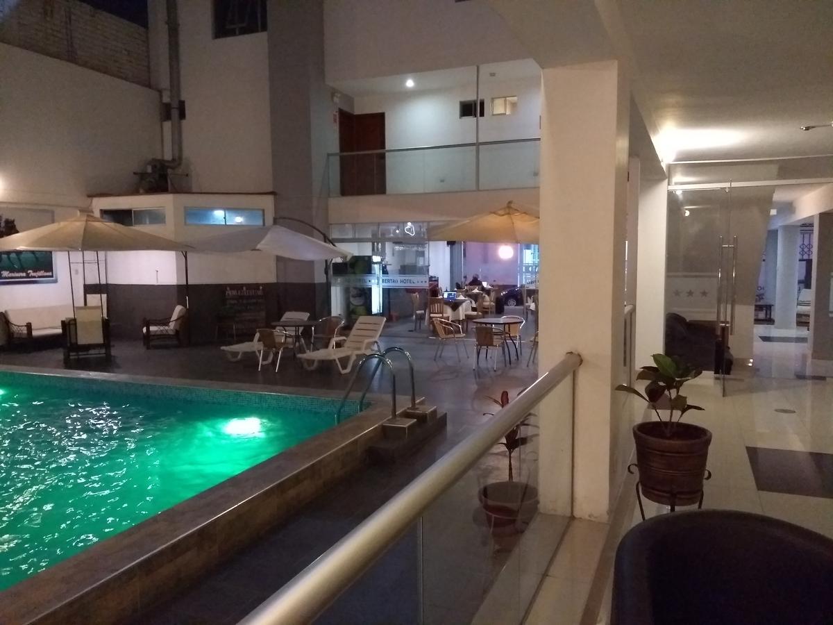 Libertad Hotel Trujillo Luaran gambar